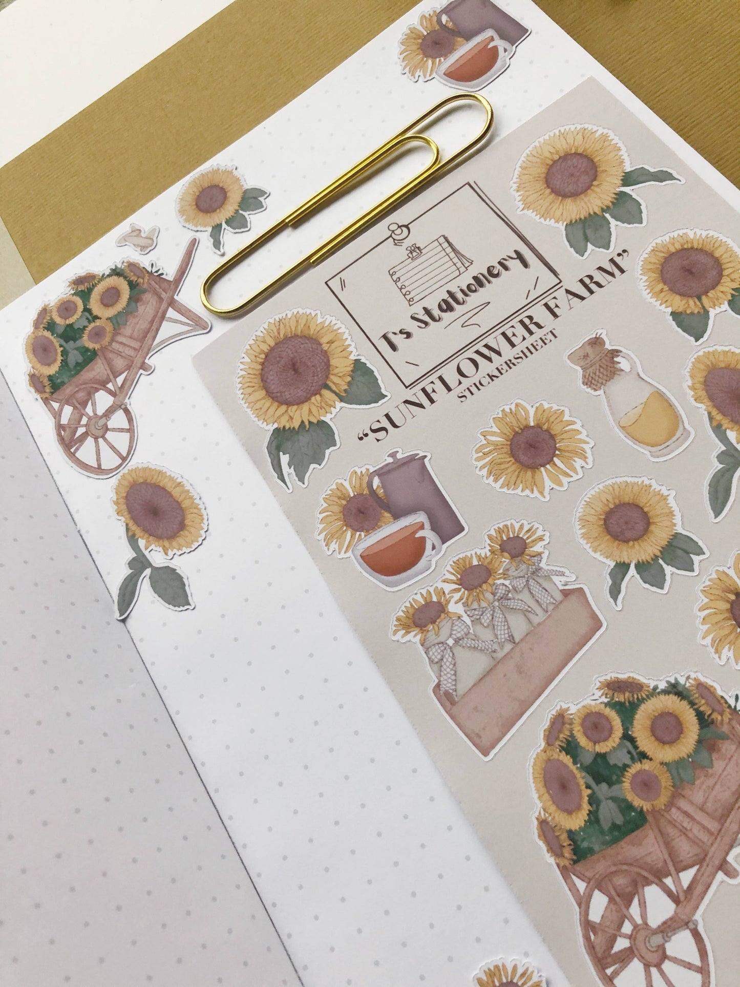 T's Stationery - „Zonnebloemboerderij” - The Dreamer's Bookshop.