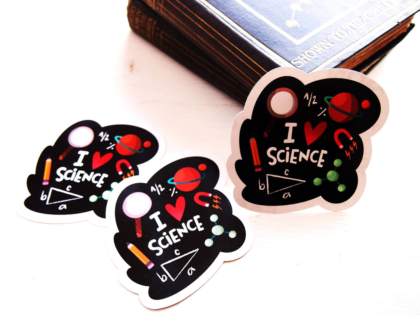 Irene Renon illustrations - Ik hou van wetenschap, vinylsticker, wetenschappelijke geschenken, wetenschapsleraar - The Dreamer's Bookshop.