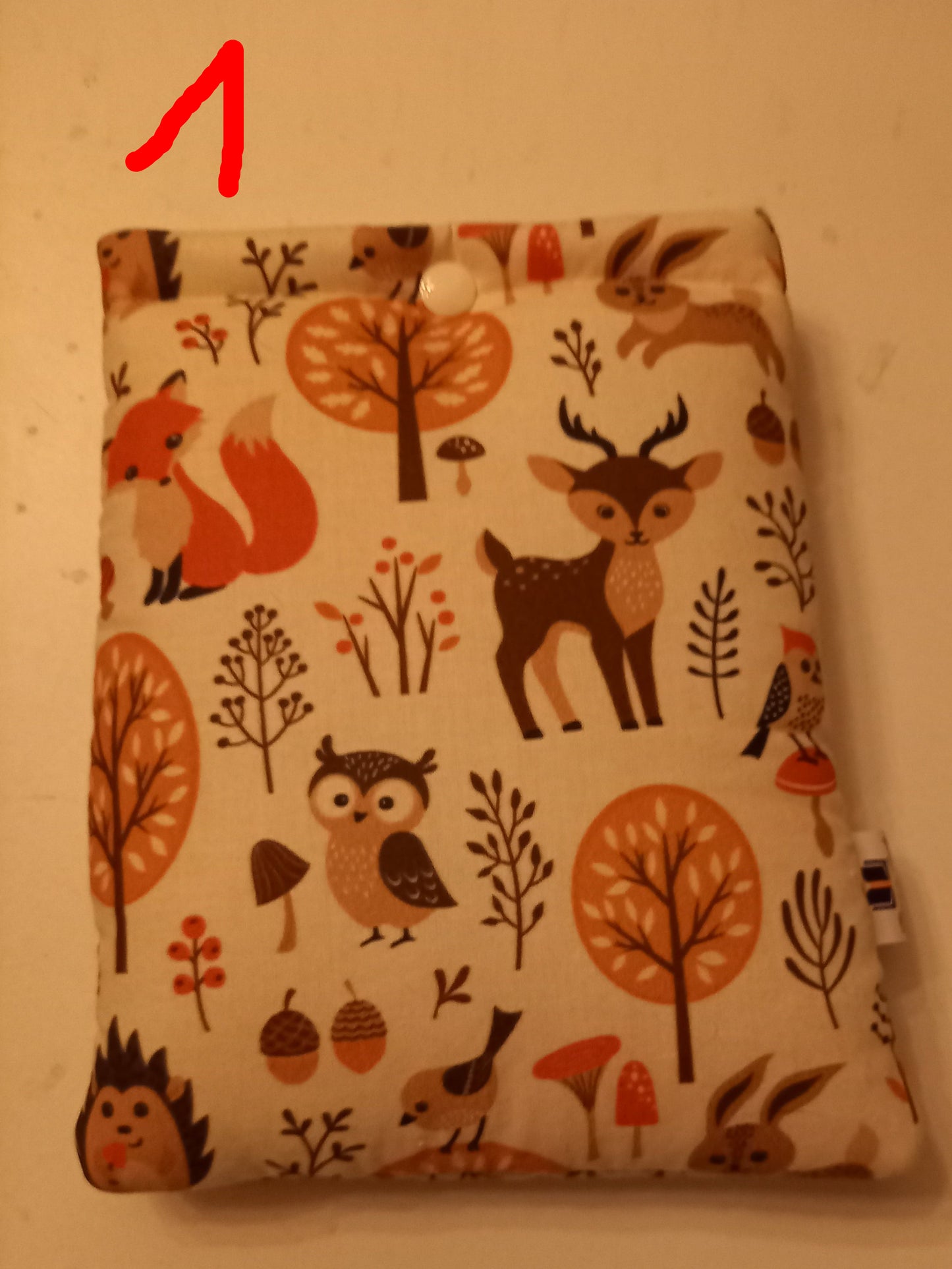 Damaged - E-reader cover Cute Fall