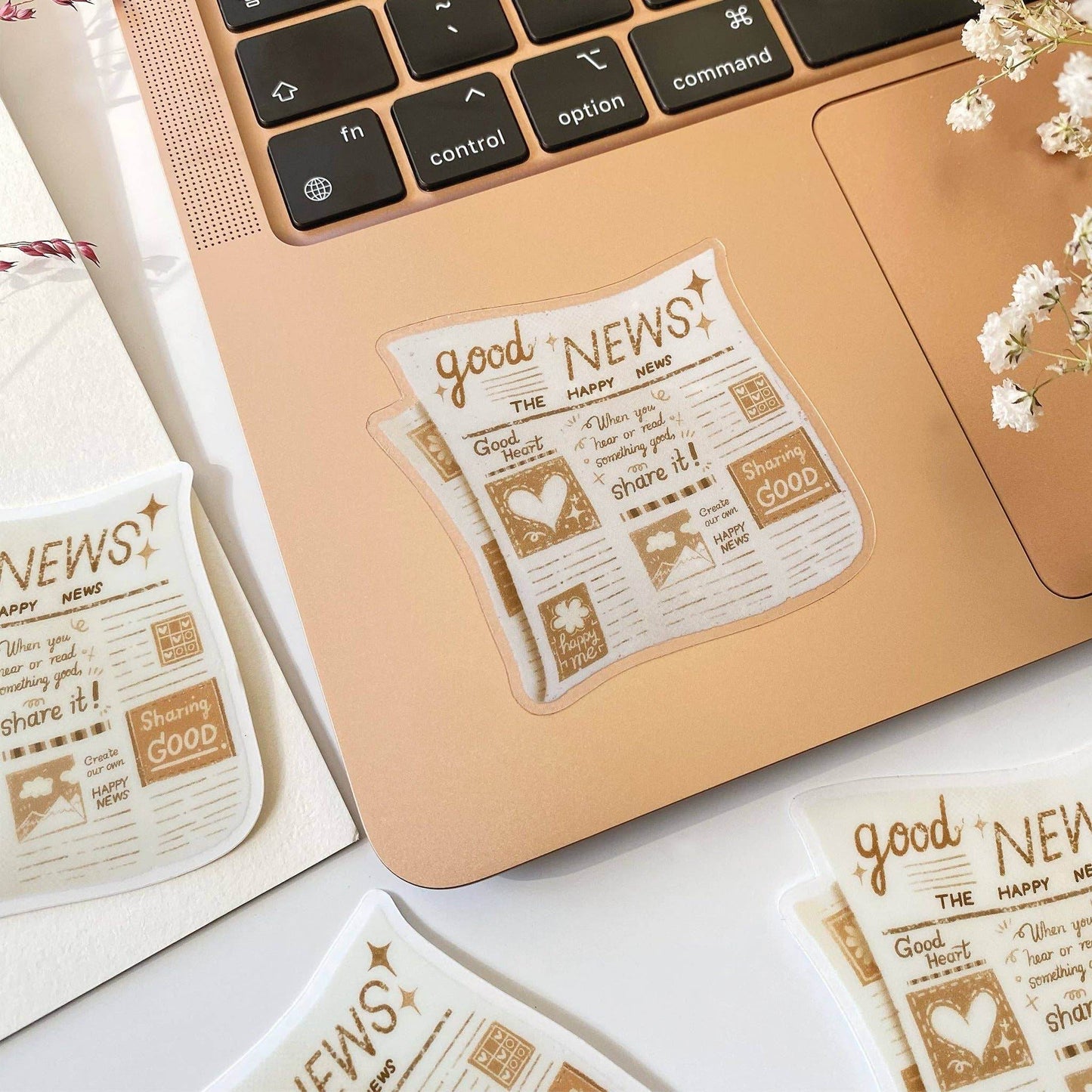 LETTOOn - Heldere Vinylsticker - Goed Nieuws - The Dreamer's Bookshop.