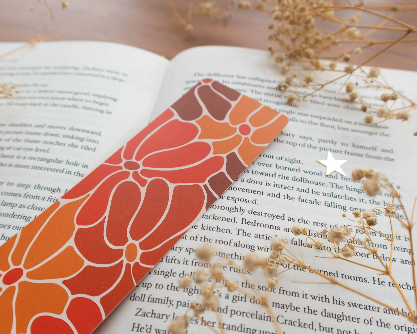 Basically Britt - Bookmark - Groovy Retro Orange Flowers - The Dreamer's Bookshop.