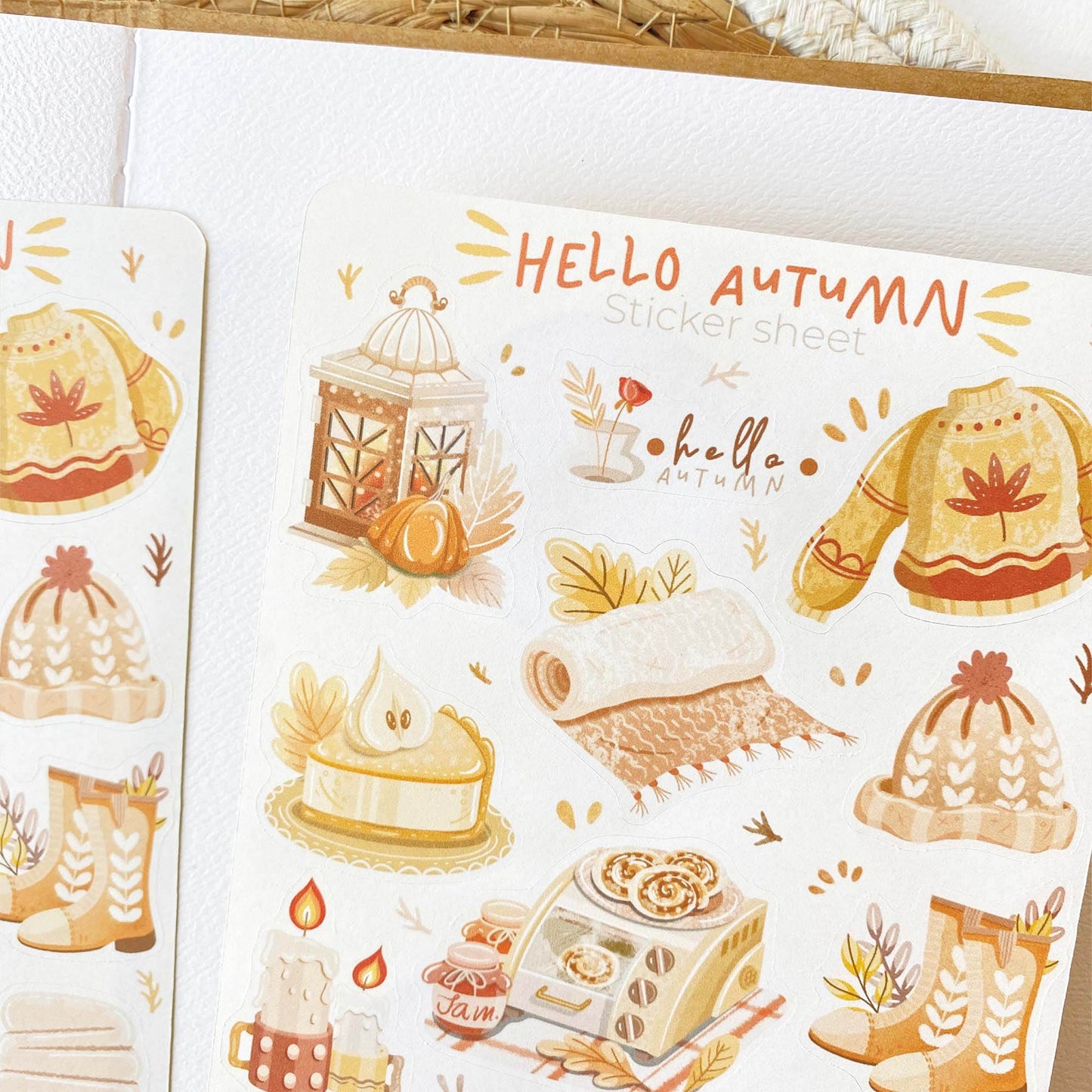 LETTOOn - Stickervel - Autumn in my Heart - The Dreamer's Bookshop.