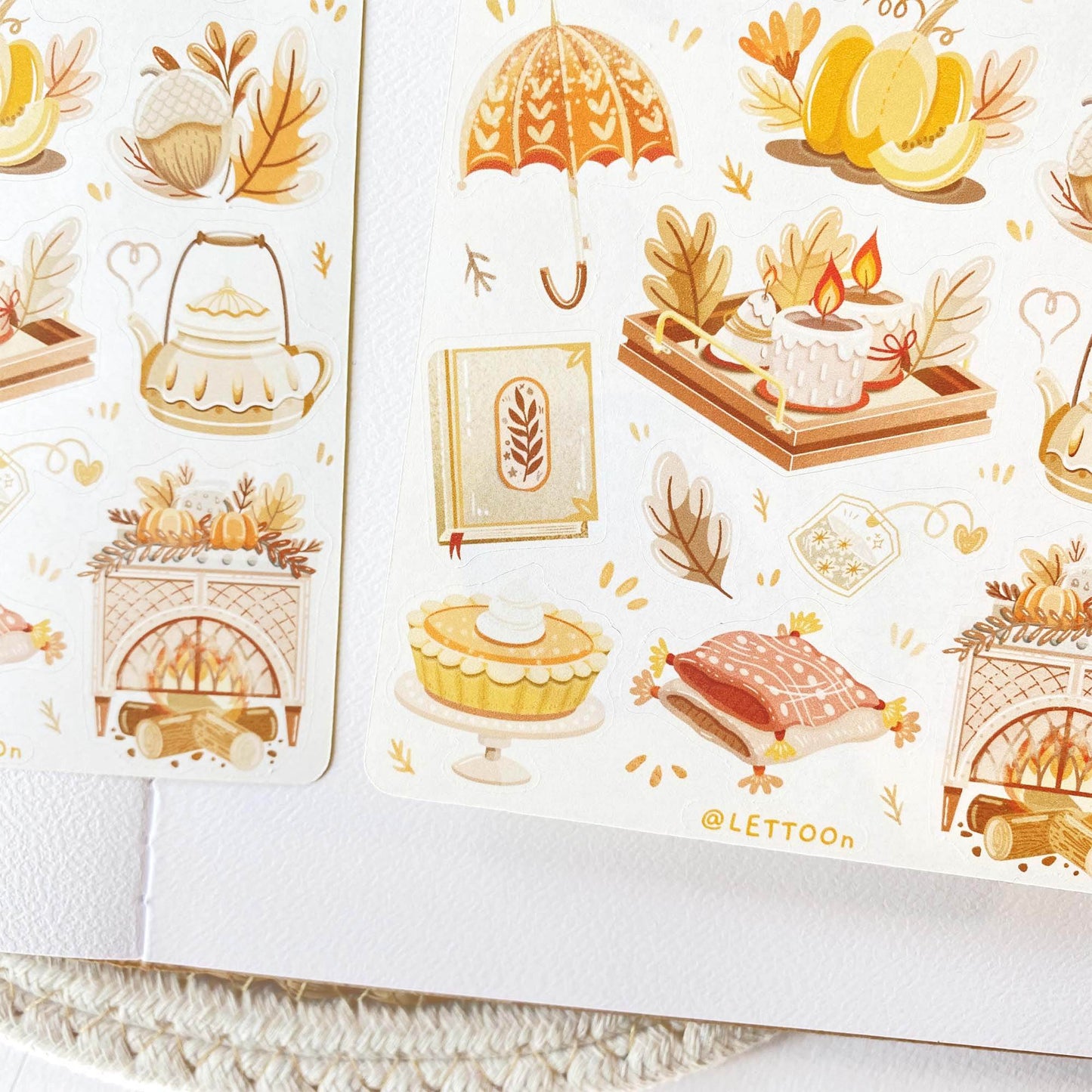 LETTOOn - Stickervel - Autumn in my Heart - The Dreamer's Bookshop.