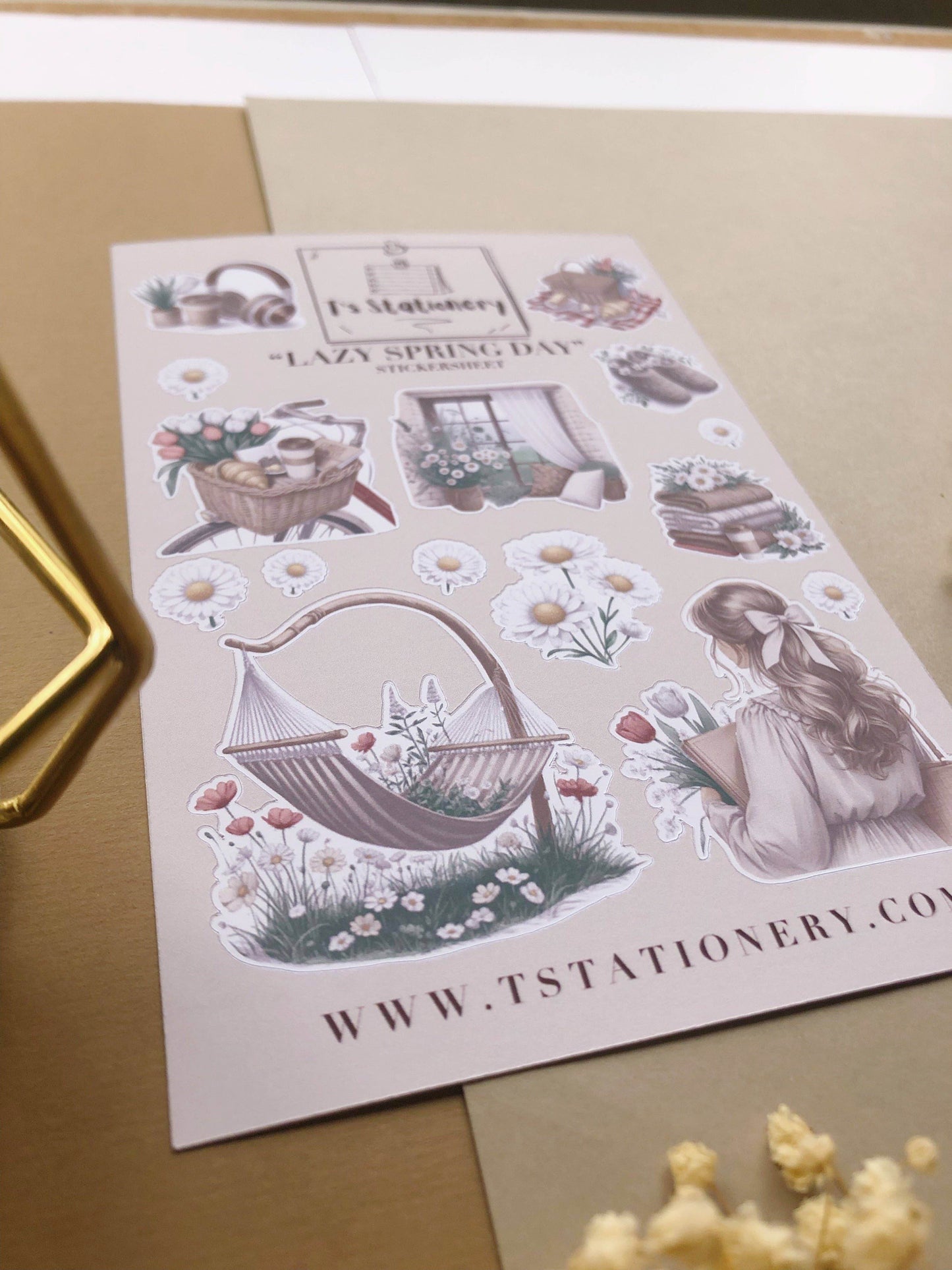 T's Stationery - Stickervel „Lazy Spring Day” - The Dreamer's Bookshop.