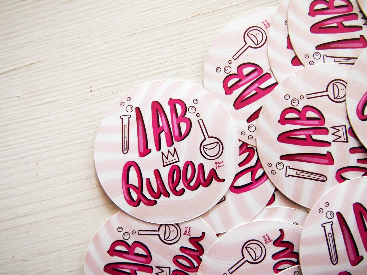 Irene Renon illustrations - Wetenschapsstickers, laboratoriumkoningin, sticker voor wetenschappers - The Dreamer's Bookshop.