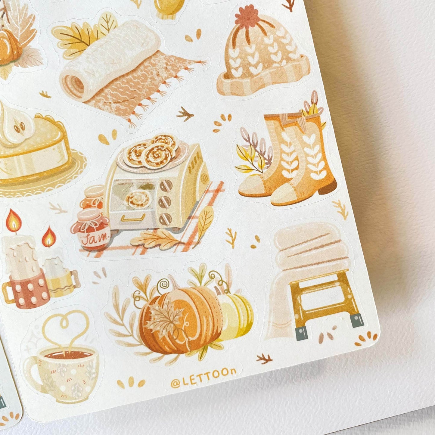 LETTOOn - Stickervel - Autumn in my Heart - The Dreamer's Bookshop.