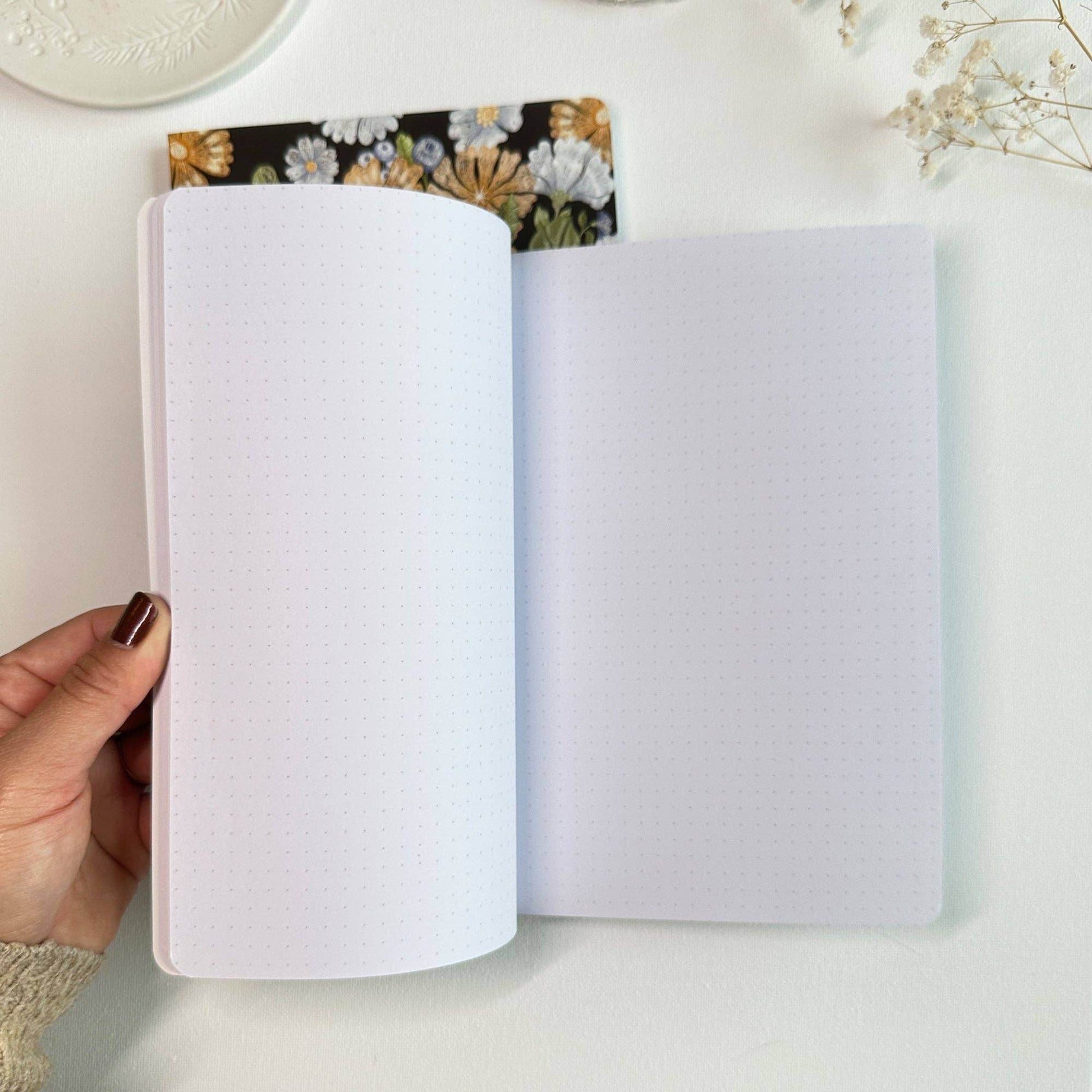 LETTOOn - Dot Grid notitieboek - Woodland - The Dreamer's Bookshop.