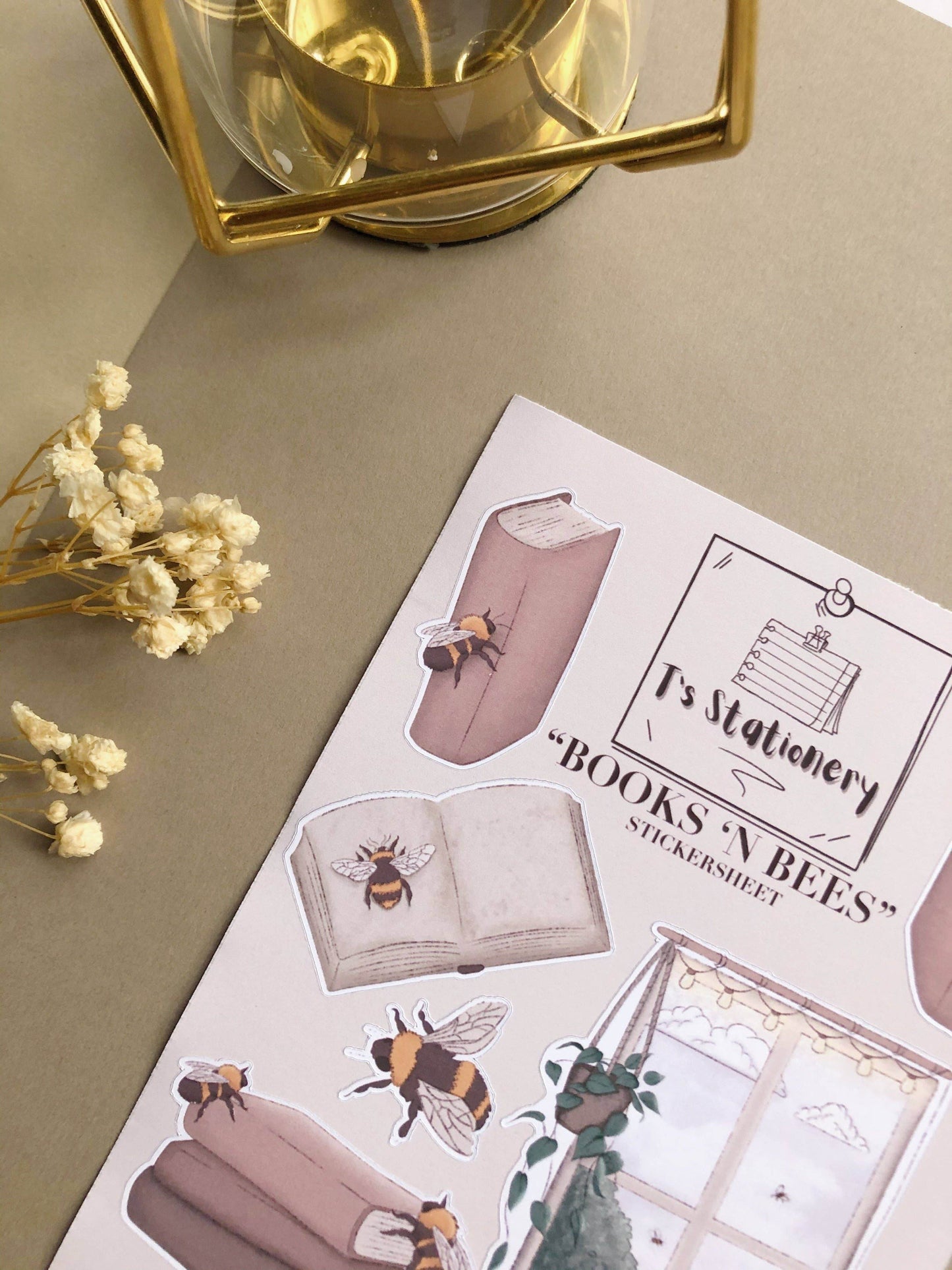 T's Stationery - „Books 'n Bees” - The Dreamer's Bookshop.