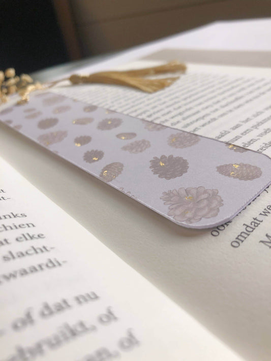 T's Stationery - „Pinecones bladwijzer” - The Dreamer's Bookshop.