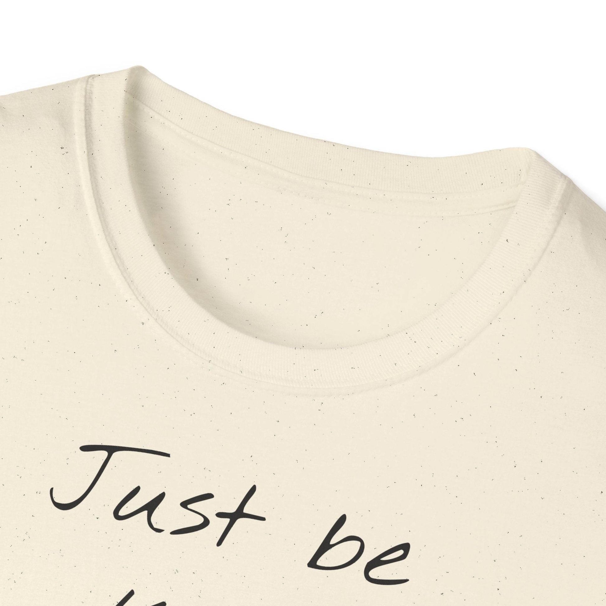 Unisex Softstyle T-Shirt - Be Kind Design for Book Lovers - The Dreamer's Bookshop.
