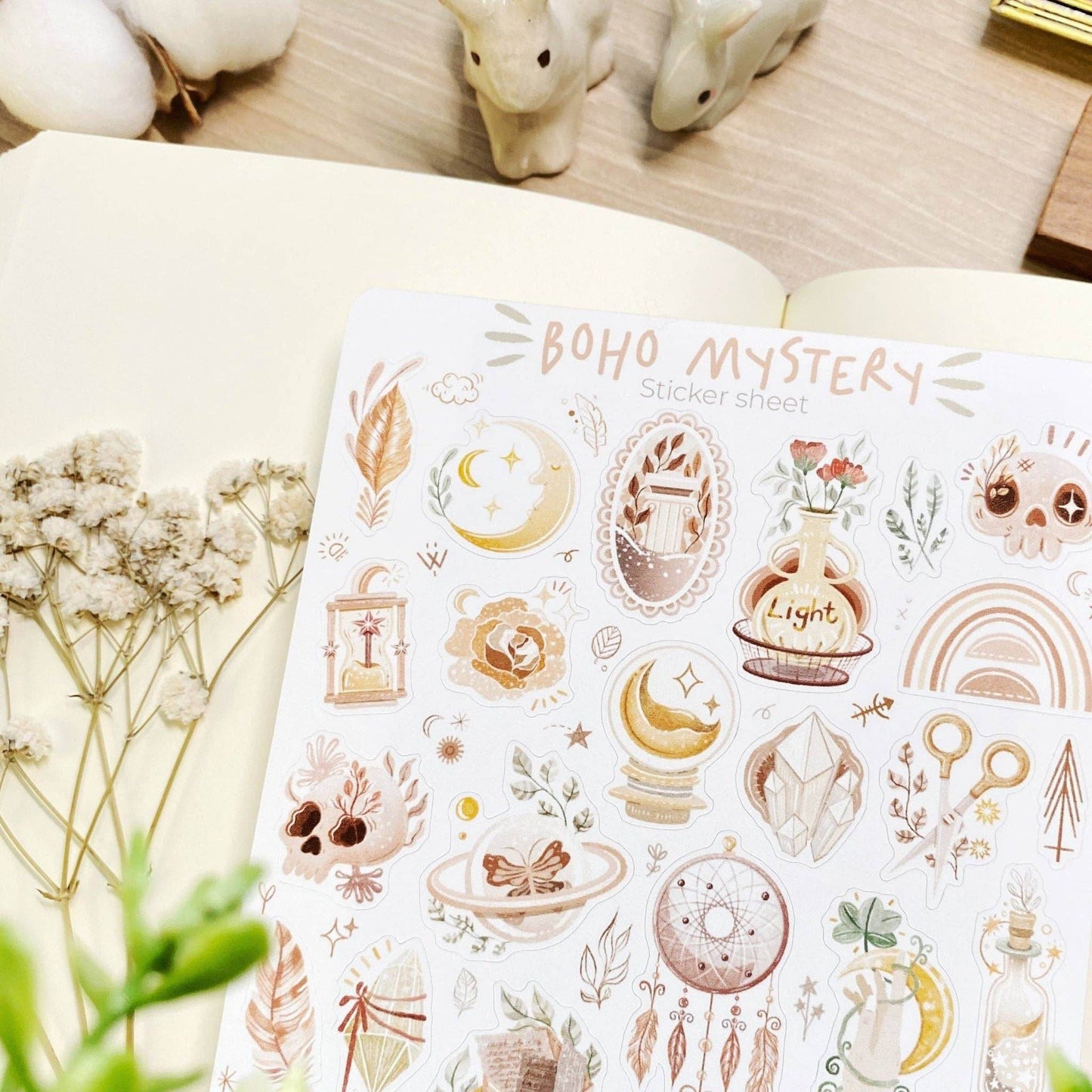 LETTOOn - Stickervel - Boho Mystery - The Dreamer's Bookshop.