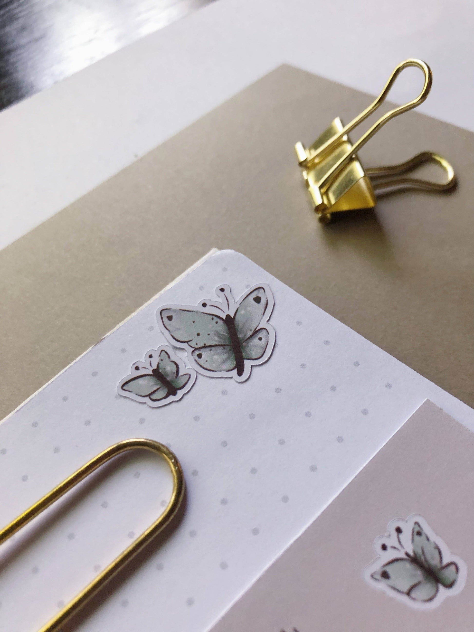 T's Stationery - „Pastelkleurige vlinders” - The Dreamer's Bookshop.