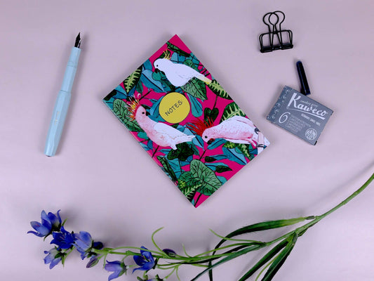 Wonder Of Today - A6 notitieboek voor roze papegaaien - The Dreamer's Bookshop.