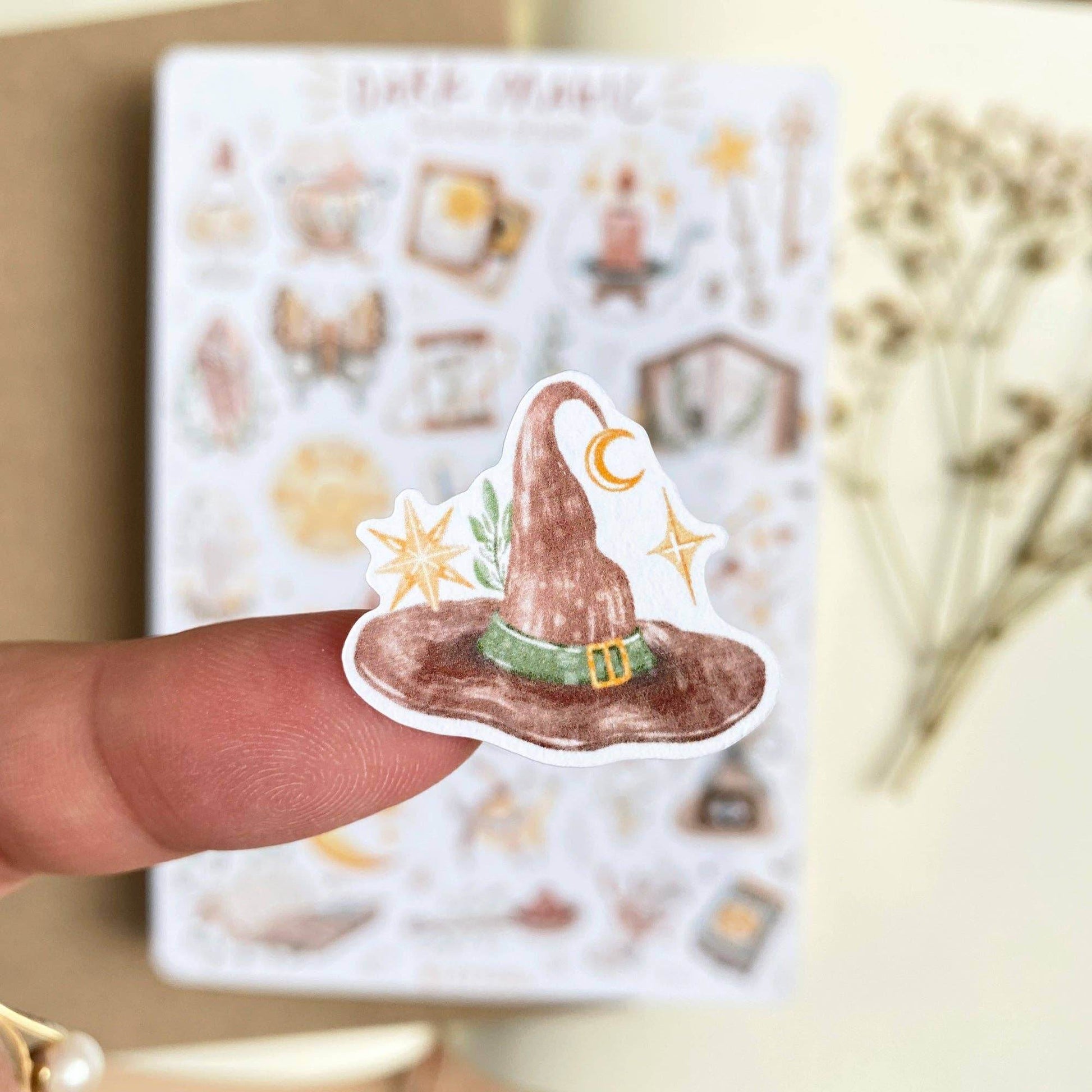 LETTOOn - Stickervel - Dark Magic - The Dreamer's Bookshop.