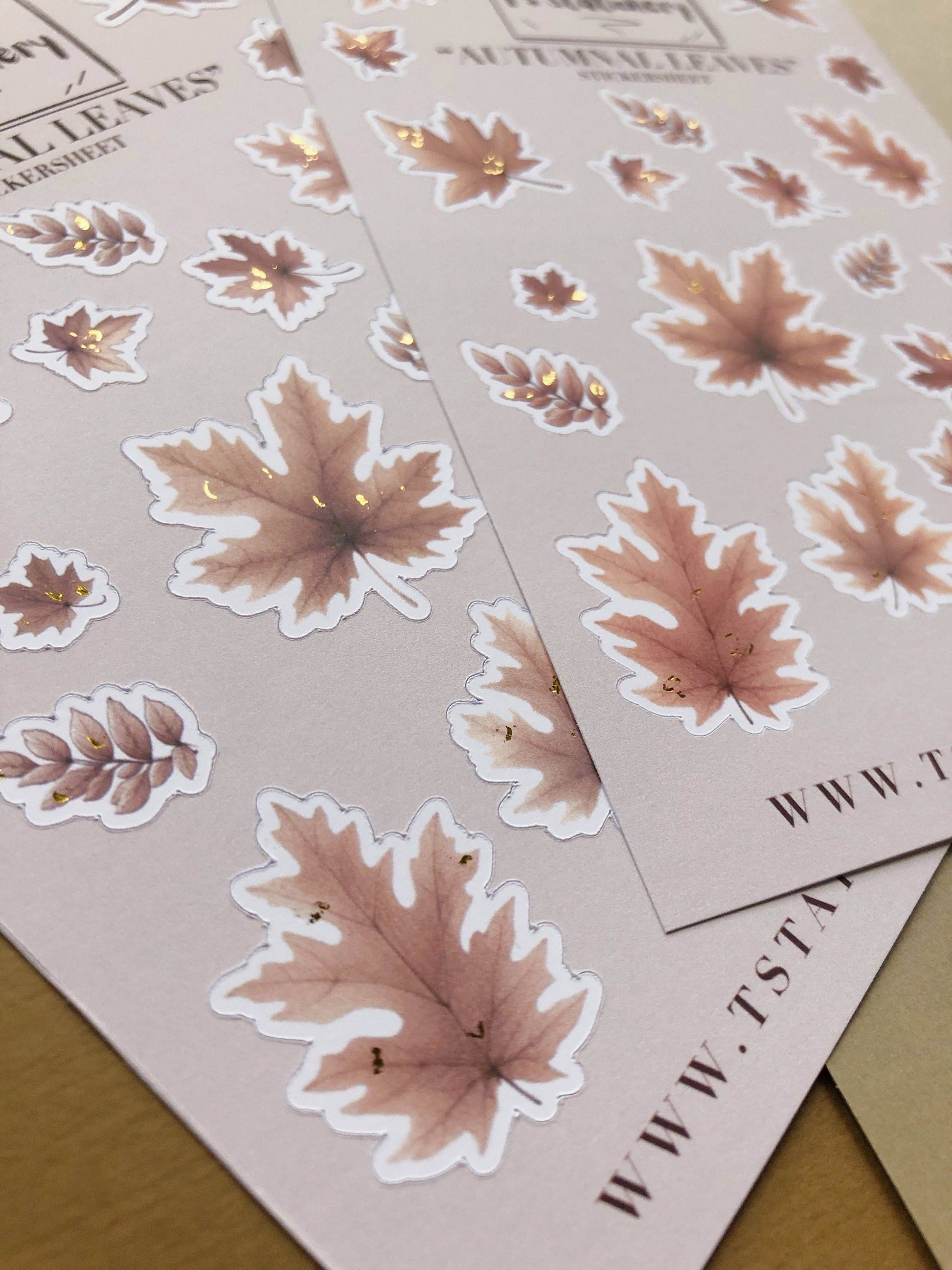 T's Stationery - Stickervel „Autumnal Leaves” in goudfolie (kastanjebruin) - The Dreamer's Bookshop.