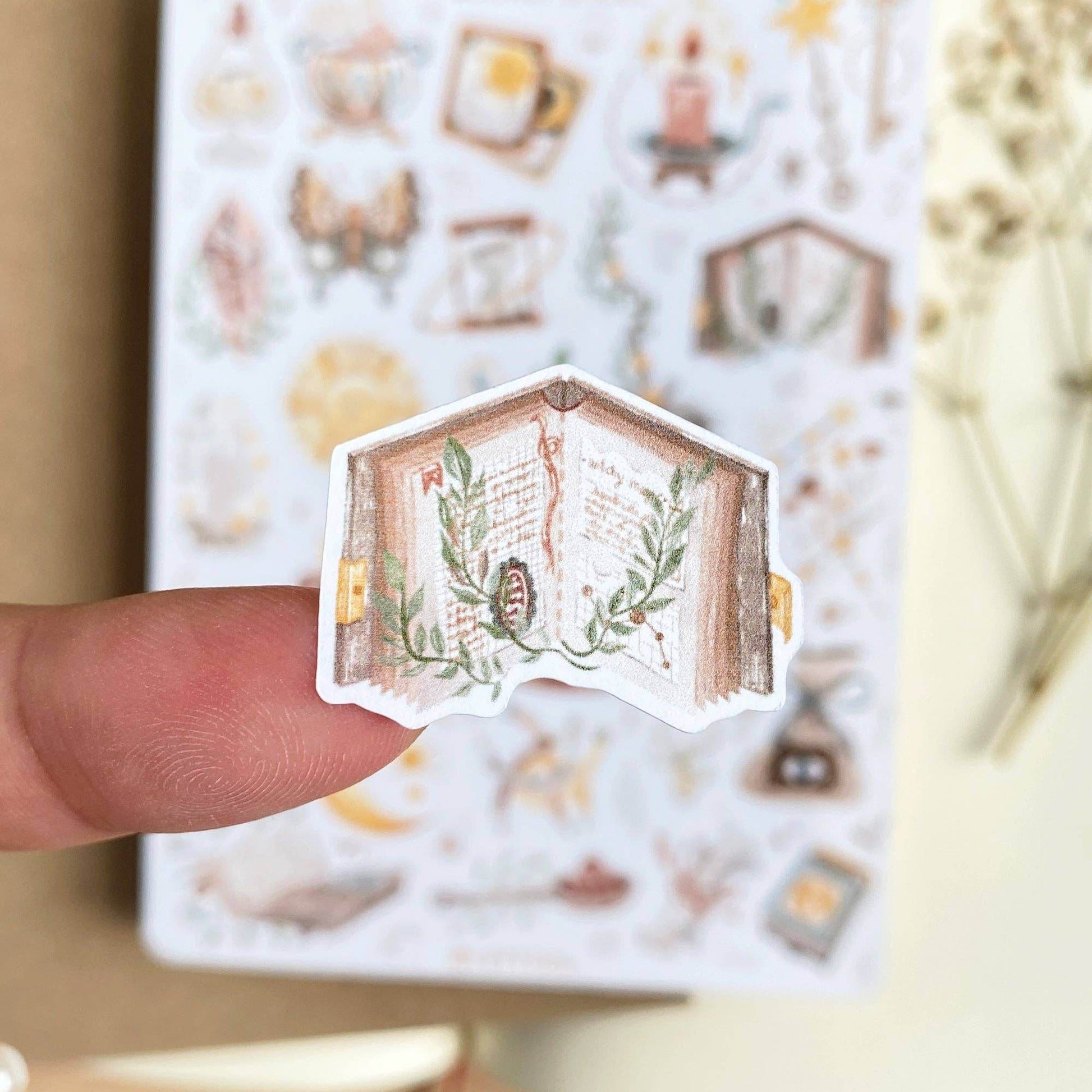 LETTOOn - Stickervel - Dark Magic - The Dreamer's Bookshop.