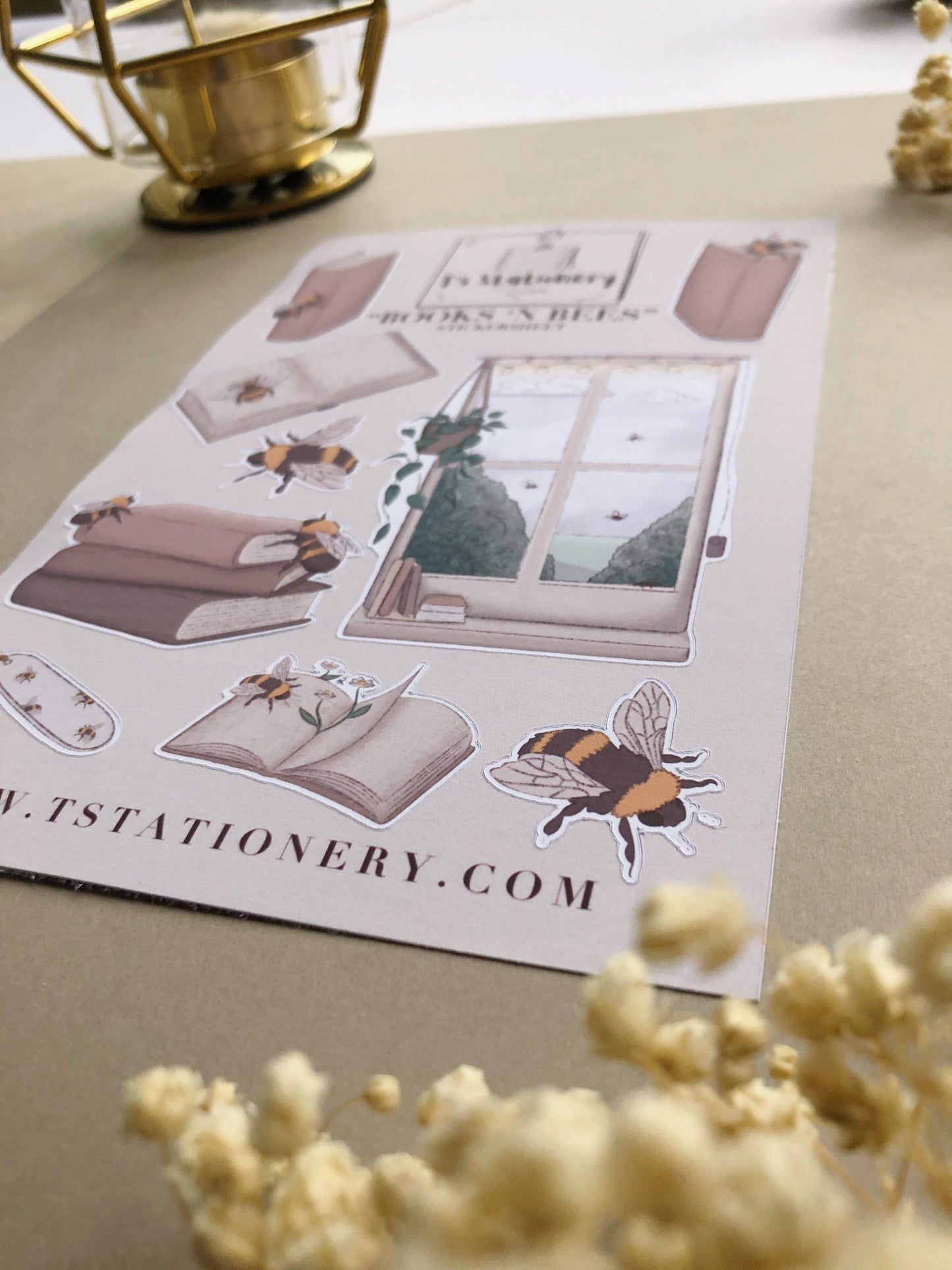 T's Stationery - „Books 'n Bees” - The Dreamer's Bookshop.