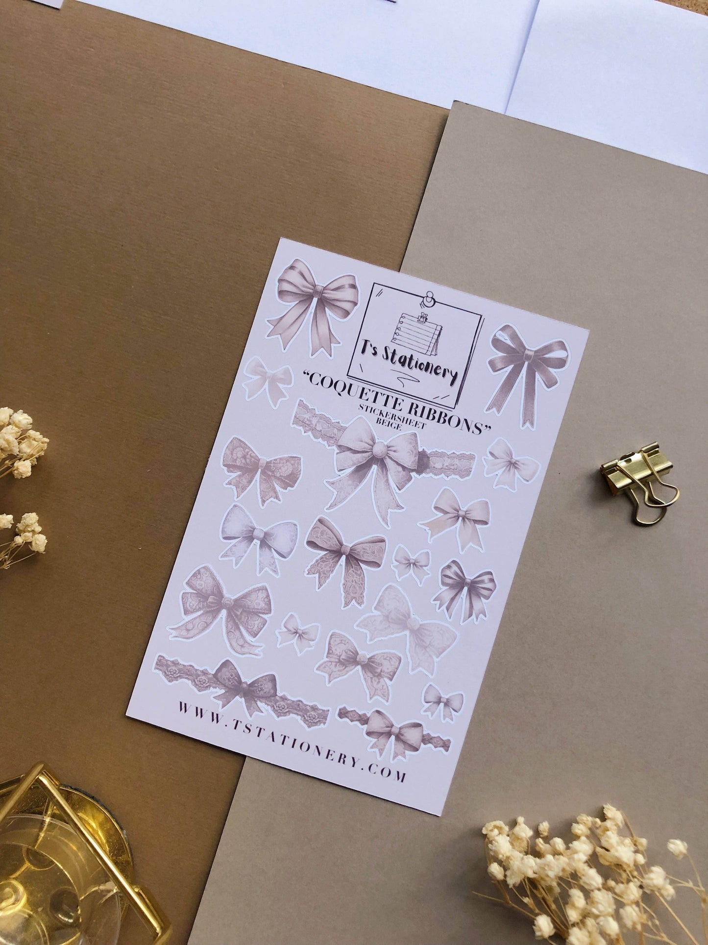 T's Stationery - Stickervel „Coquette Ribons” - The Dreamer's Bookshop.