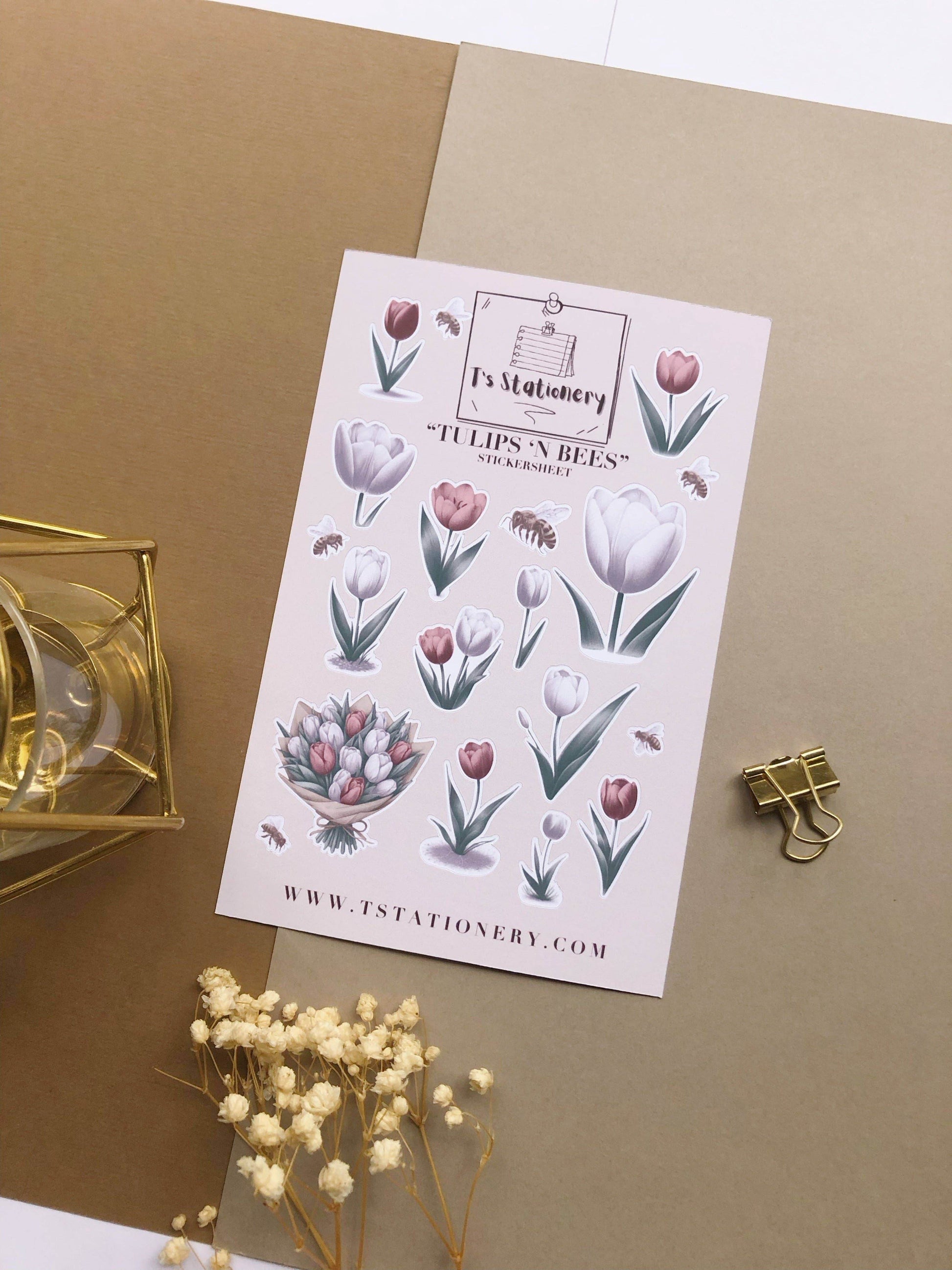 T's Stationery - Stickervel „Tulips 'n Bees” - The Dreamer's Bookshop.
