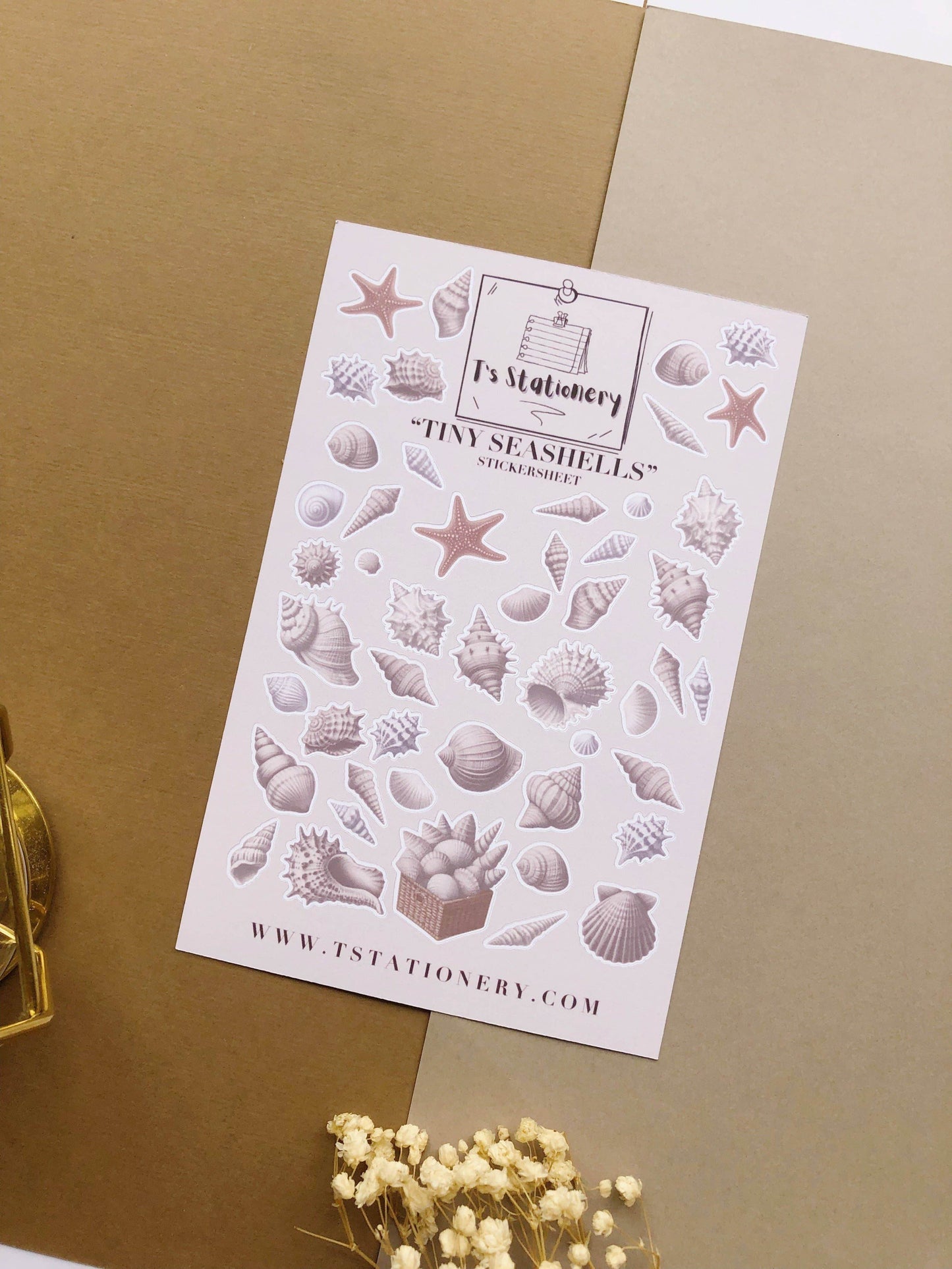 T's Stationery - Stickervel „Tiny Seashells” - The Dreamer's Bookshop.
