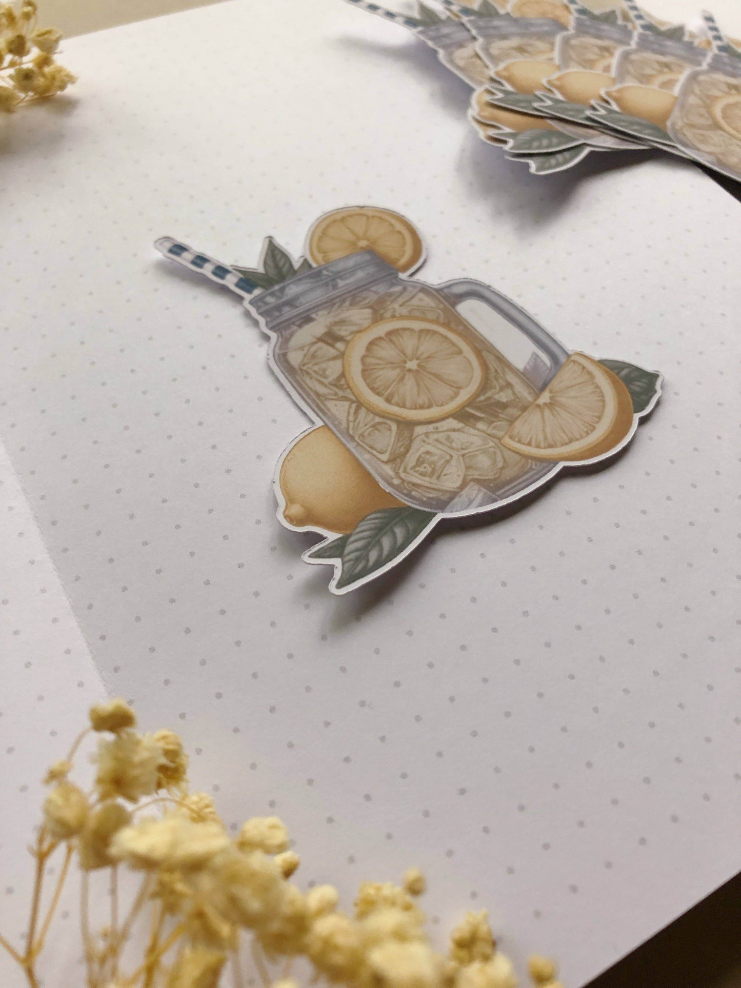 T's Stationery - Gestanste sticker „Lemonade” - The Dreamer's Bookshop.