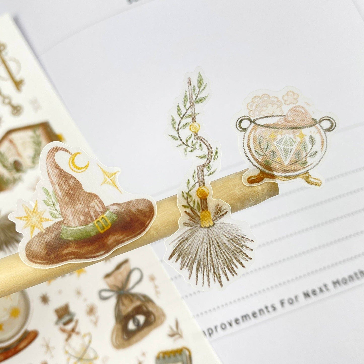 LETTOOn - Stickervel - Dark Magic - The Dreamer's Bookshop.
