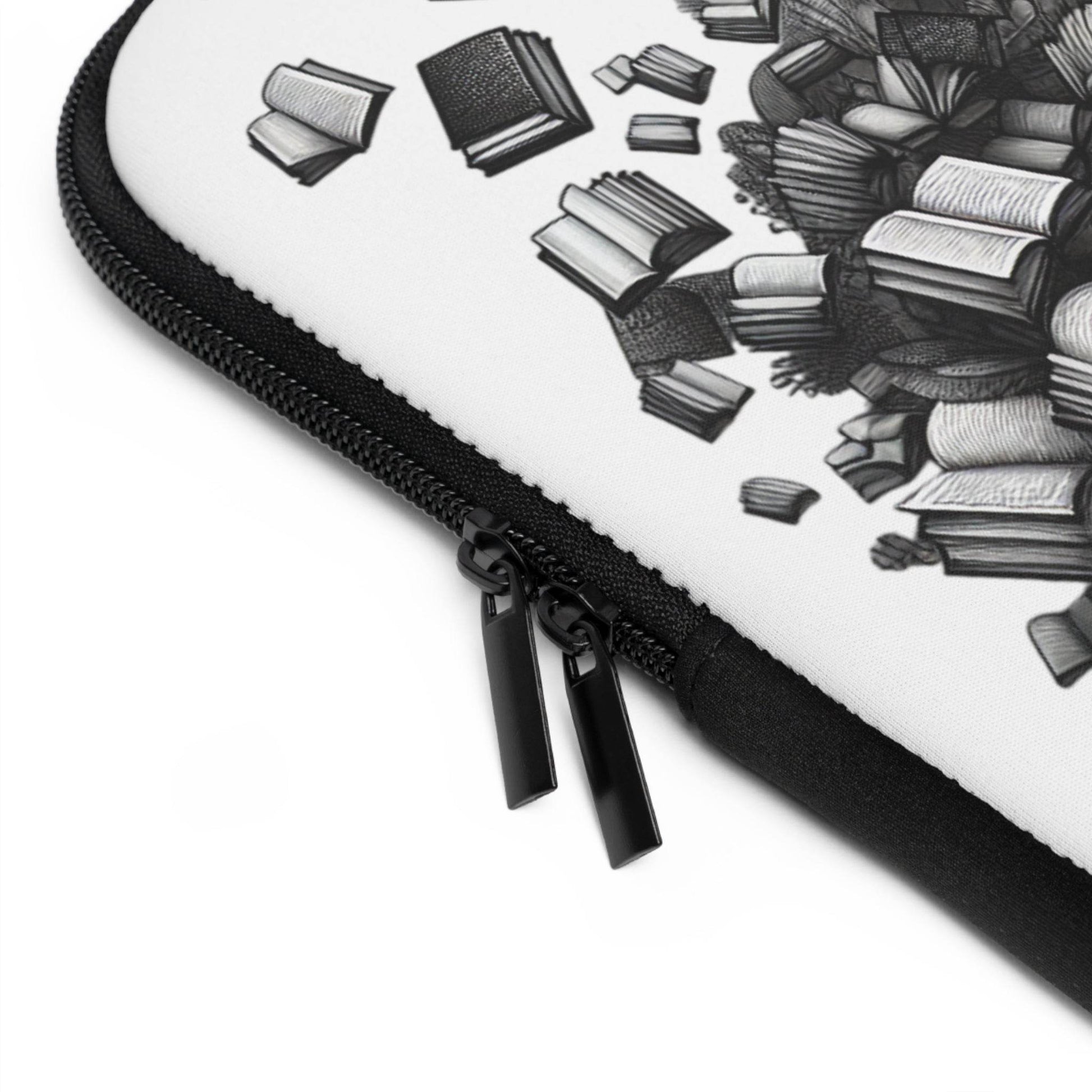 Books are always on my mind Laptop Sleeve - Perfect for Book Lovers and Students - The Dreamer's Bookshop.