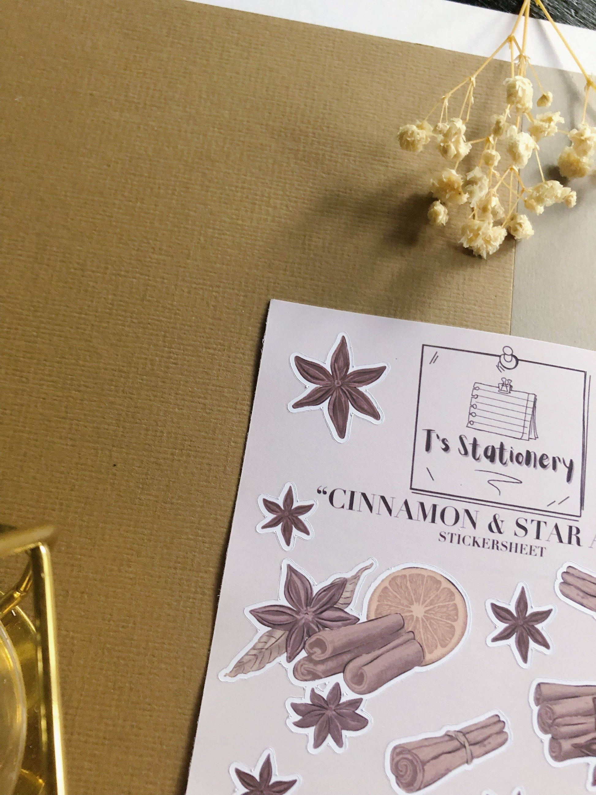 T's Stationery - „Kaneel en steranijs” - The Dreamer's Bookshop.