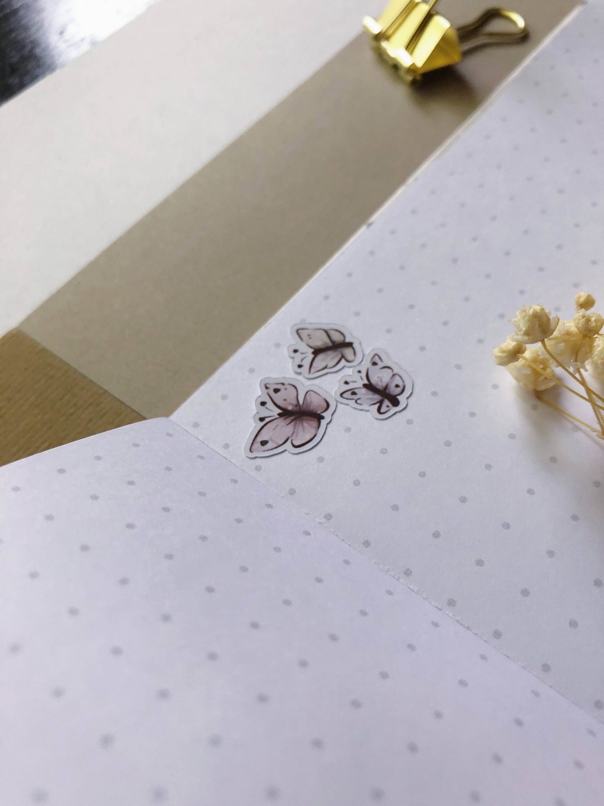 T's Stationery - „Pastelkleurige vlinders” - The Dreamer's Bookshop.
