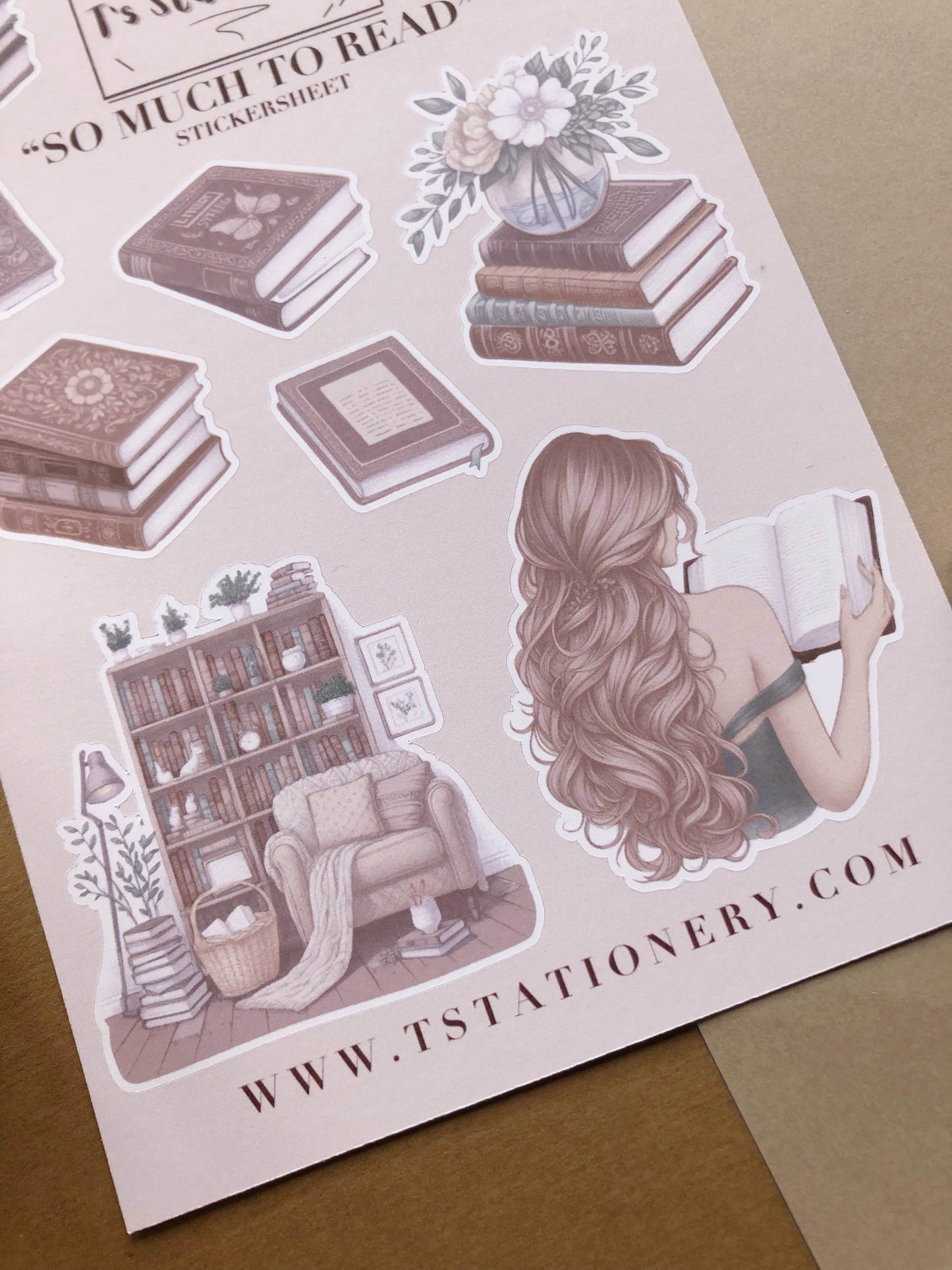 T's Stationery - Stickervel „Zo veel te lezen” - The Dreamer's Bookshop.