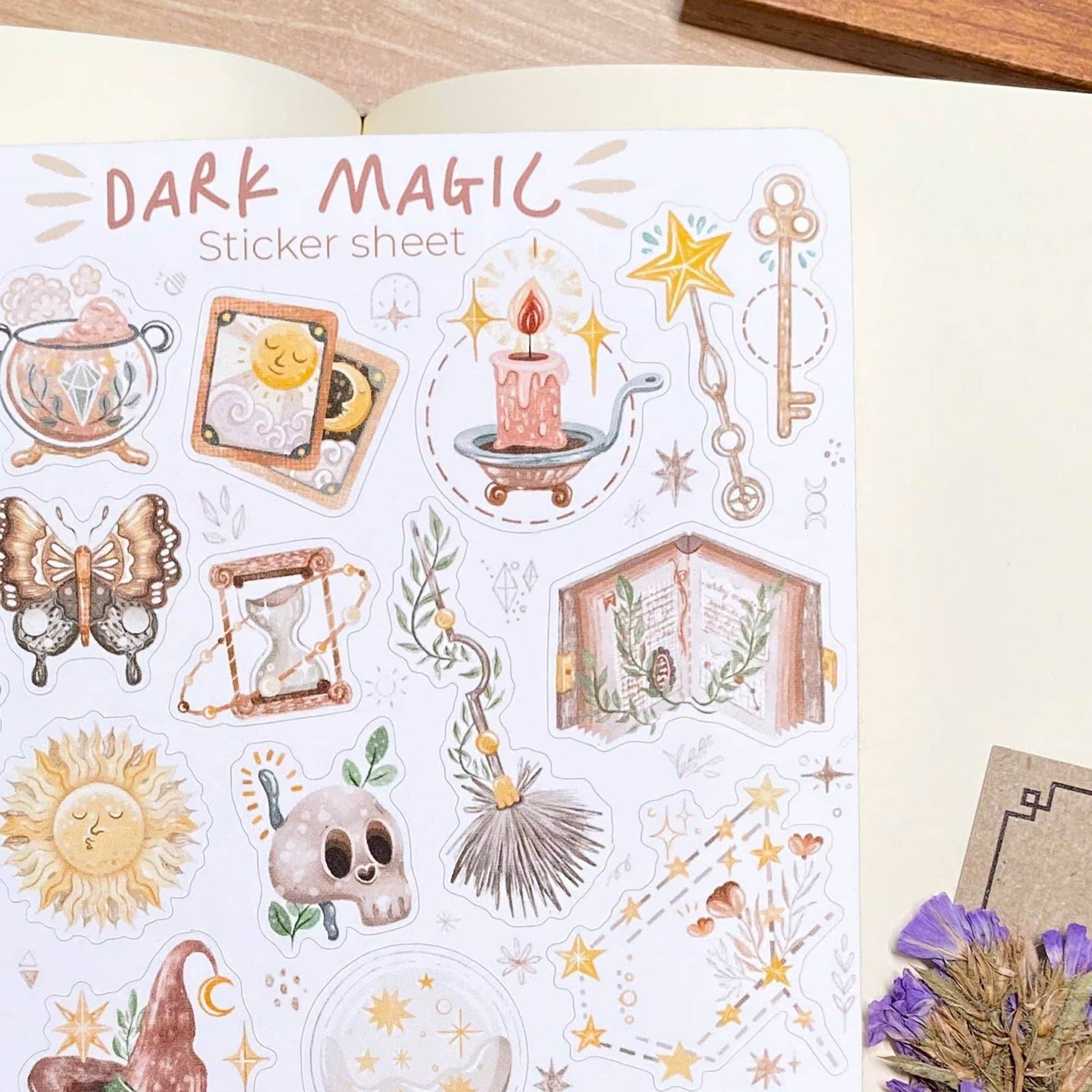 LETTOOn - Stickervel - Dark Magic - The Dreamer's Bookshop.