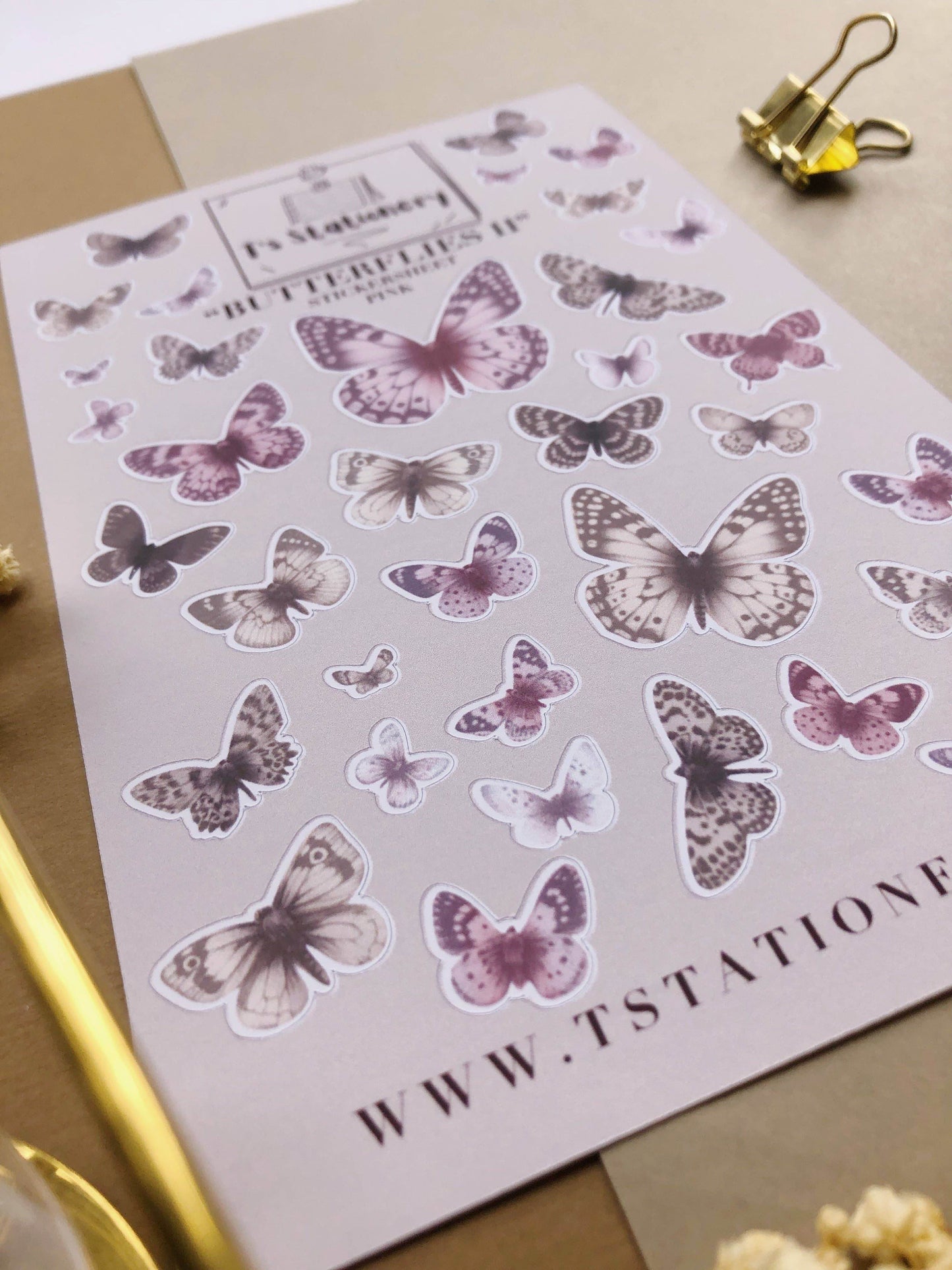 T's Stationery - Stickervel „Butterflies II (roze)” - The Dreamer's Bookshop.