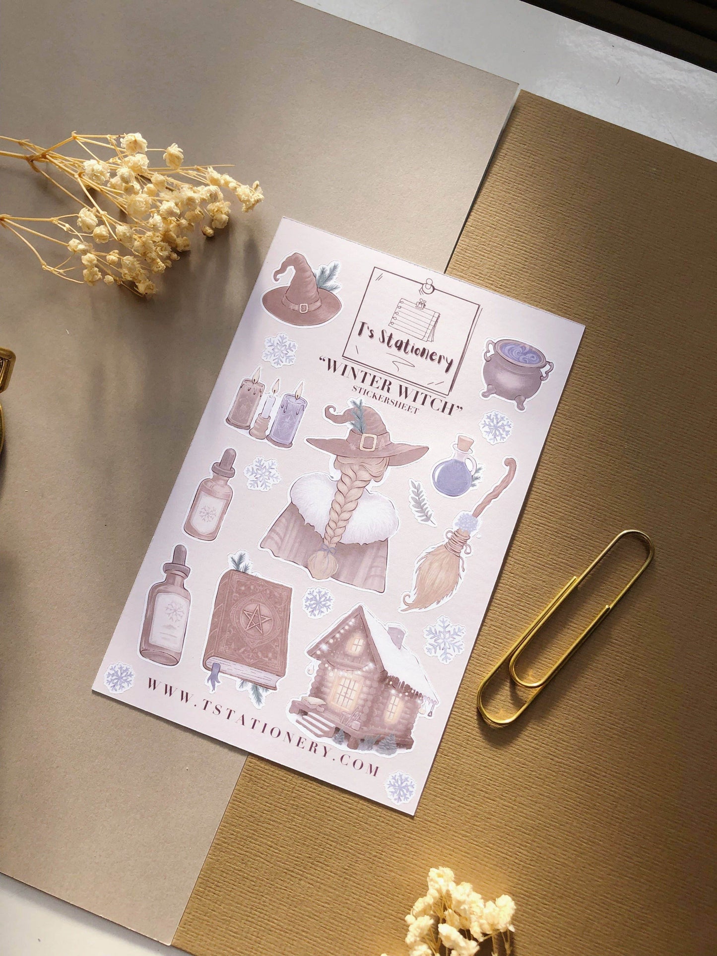 T's Stationery - „Winterheks” - The Dreamer's Bookshop.