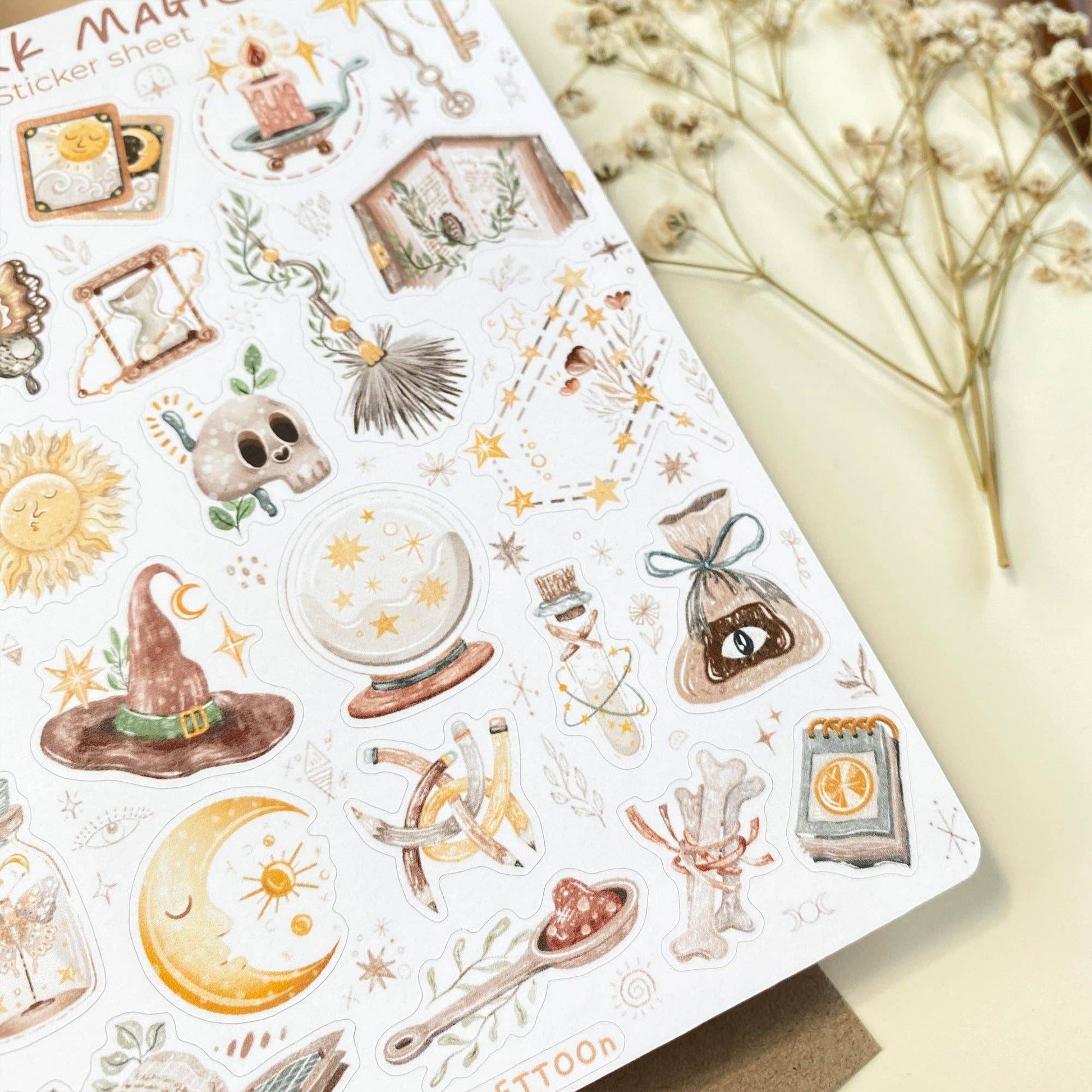 LETTOOn - Stickervel - Dark Magic - The Dreamer's Bookshop.