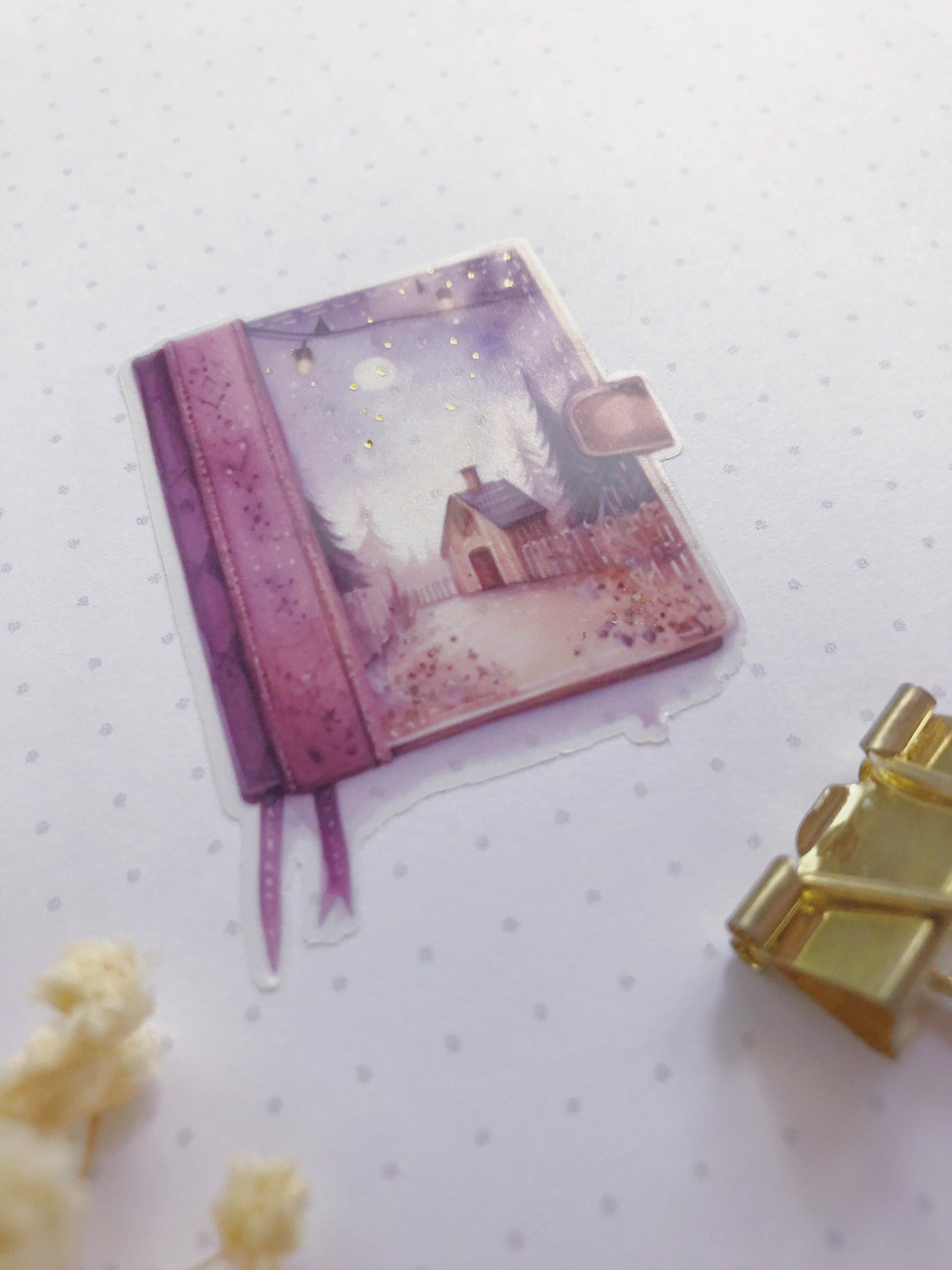 T's Stationery - Uitgestanste PET-sticker „Dreamy Cottage Journal” - The Dreamer's Bookshop.